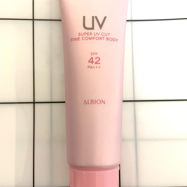 ALBION(アルビオン)のアルビオン スーパー UV カット ファインコンフォート ボディ 30g コスメ/美容のボディケア(日焼け止め/サンオイル)の商品写真