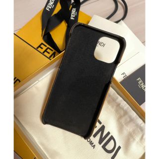 FENDI iPhoneケース　表参道　リボン　スマホケース　フェンディ