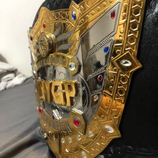 IWGP ヘビー級チャンピオンベルト 5代目 ベルトスタンド付きの通販 by