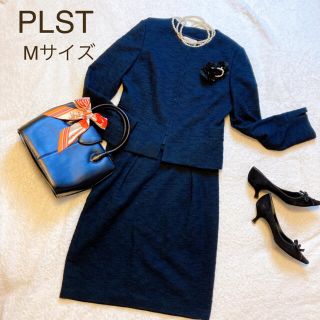 プラステ(PLST)のきれい系ママ　PLST  プラステ　Mサイズ　ノーカラースーツ　ネイビー　卒業式(スーツ)