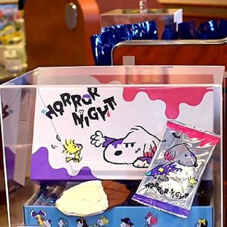 スヌーピー(SNOOPY)のUSJ ハロウィン 2021 ワッフルクッキー 【在庫ラスト1個】(菓子/デザート)