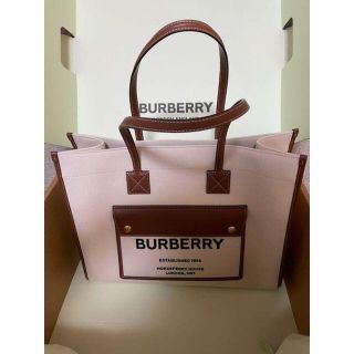 BURBERRY - バーバリー トートバッグの通販 by あるくーる｜バーバリーならラクマ