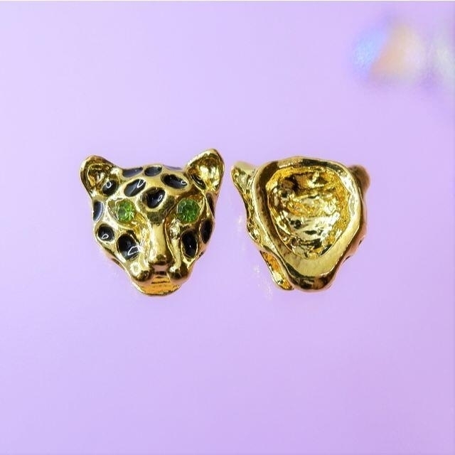 ネイルパーツ 豹 ヒョウ レオパード 大きい猫 gold  金色 2点セットn8 コスメ/美容のネイル(デコパーツ)の商品写真