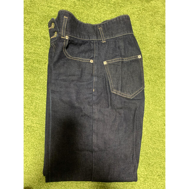 Ameri VINTAGE(アメリヴィンテージ)のHIGH WAIST TAPERED DENIM レディースのパンツ(デニム/ジーンズ)の商品写真