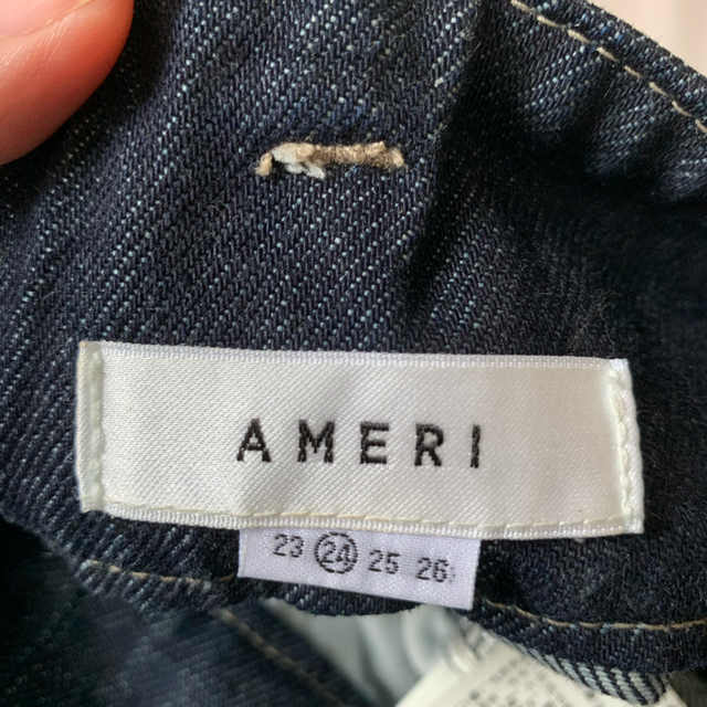 Ameri VINTAGE(アメリヴィンテージ)のHIGH WAIST TAPERED DENIM レディースのパンツ(デニム/ジーンズ)の商品写真