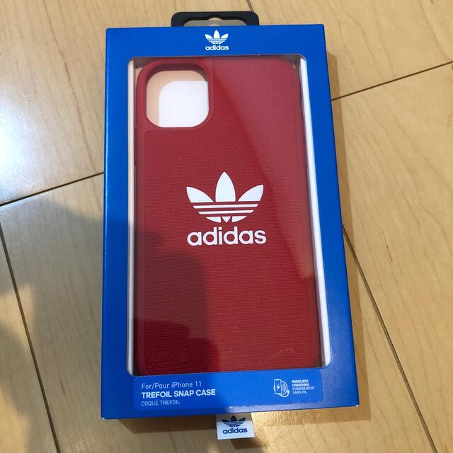 adidas(アディダス)のadidasiPhoneケース11赤最終値下げ スマホ/家電/カメラのスマホアクセサリー(iPhoneケース)の商品写真