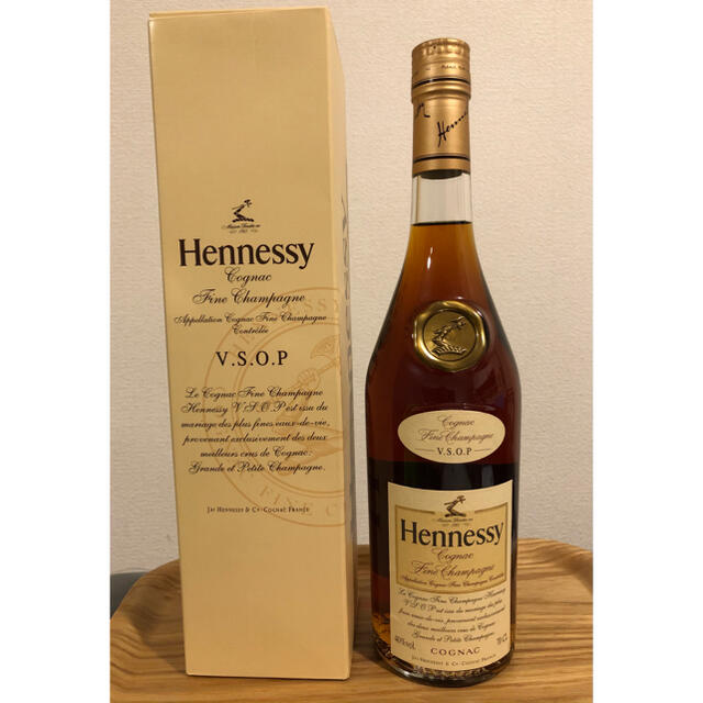 ヘネシー　Hennessy VSOP フィーヌ  700ml 新品未開封　箱付き