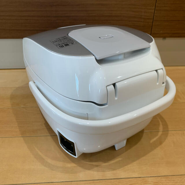 象印 ZOJIRUSHI 炊飯器   NL-BD05 スマホ/家電/カメラの調理家電(炊飯器)の商品写真