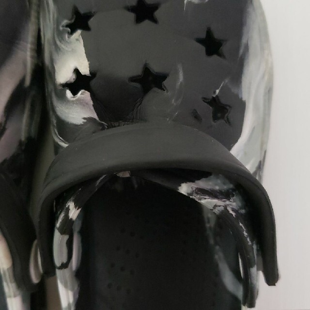 クロックス風 キッズサンダル 17cm 黒サンダル ブラックサンダル キッズ/ベビー/マタニティのキッズ靴/シューズ(15cm~)(サンダル)の商品写真