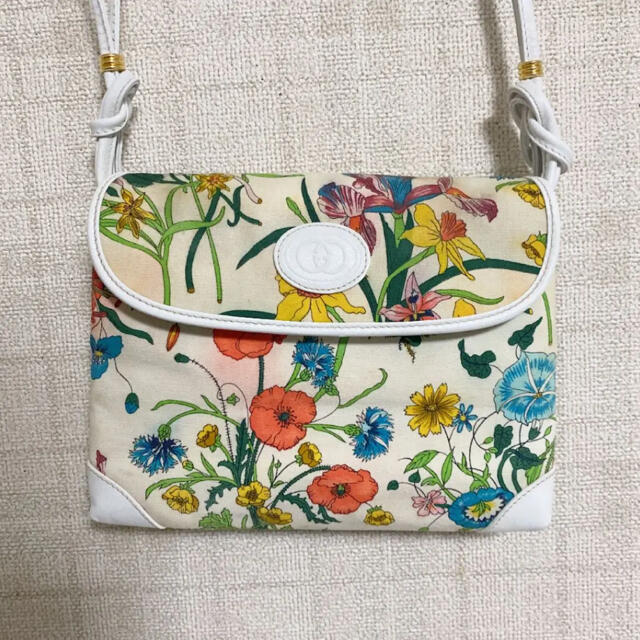 Gucci(グッチ)のGUCCI オールドグッチ　フローラ　ショルダーバッグ　花柄　フラワー　レザー レディースのバッグ(ショルダーバッグ)の商品写真