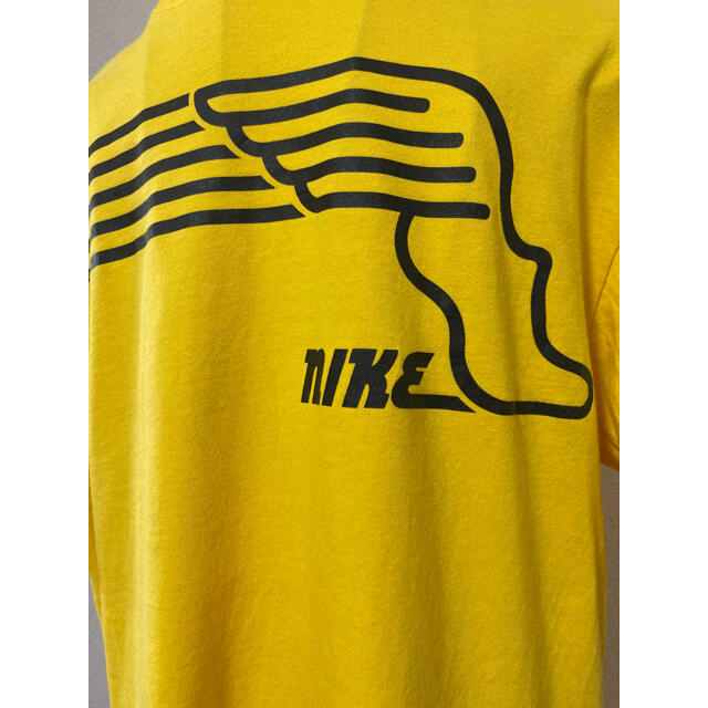NIKE(ナイキ)のNike イエローTシャツ　M メンズのトップス(Tシャツ/カットソー(半袖/袖なし))の商品写真