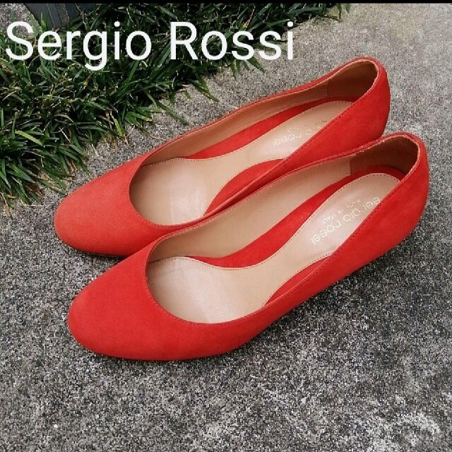 Sergio Rossi(セルジオロッシ)のセルジオロッシ Sergio Rossi スエード ラウンドトゥ パンプス 36 レディースの靴/シューズ(ハイヒール/パンプス)の商品写真