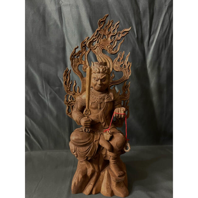 彫刻/オブジェ高32cm 仏教工芸品　楠材製　極上彫　井波木彫仏像　不動明王座像