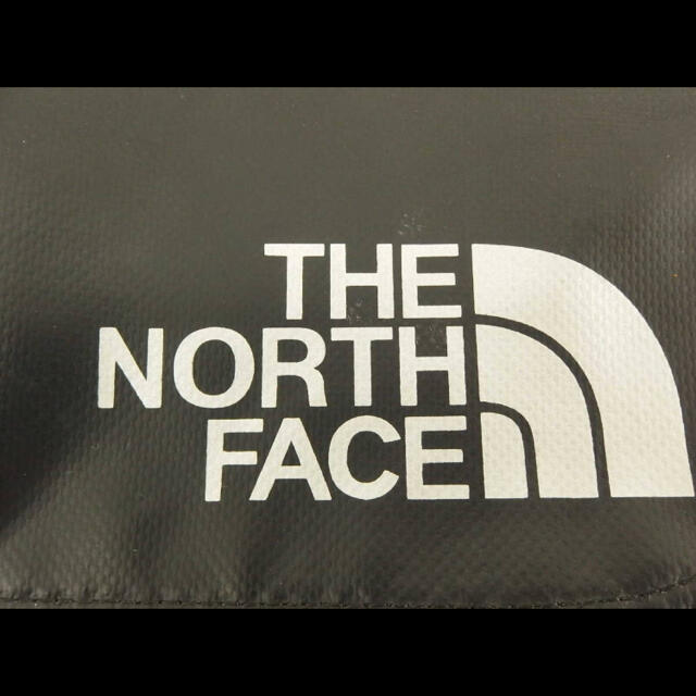 THE NORTH FACE(ザノースフェイス)の【美品】☆ザ ノース フェイス メンズ ナイロン ショルダーバッグ ブラック  メンズのバッグ(ショルダーバッグ)の商品写真