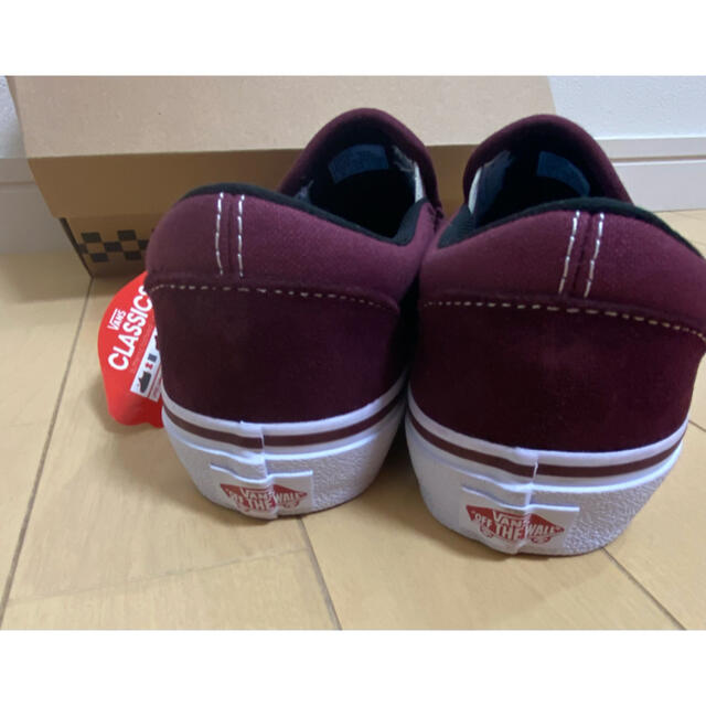 VANS(ヴァンズ)の新品＆未使用　ＶＡＮＳ　スリッポン　スウェード　24.0cm レディースの靴/シューズ(スニーカー)の商品写真