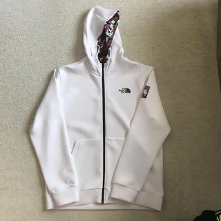 ザノースフェイス(THE NORTH FACE)のTHE NORTH FACE  ノースフェイス　パーカー(パーカー)