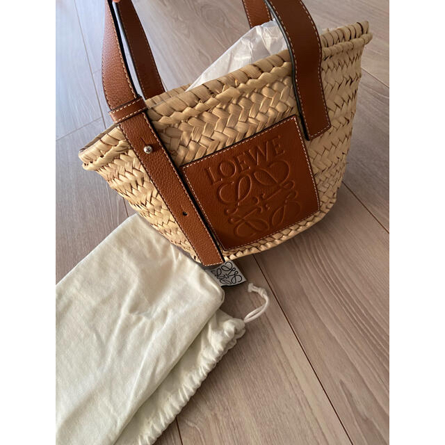 LOEWE ロエベ かごバッグSサイズ 高級素材使用ブランド 15360円引き