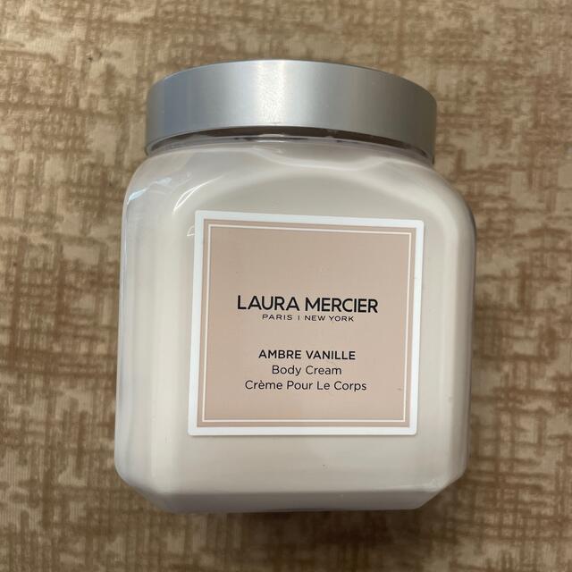 laura mercier(ローラメルシエ)のローラメルシエ　ホイップトボディクリーム　アンバーバニラ(300g) コスメ/美容のボディケア(ボディクリーム)の商品写真