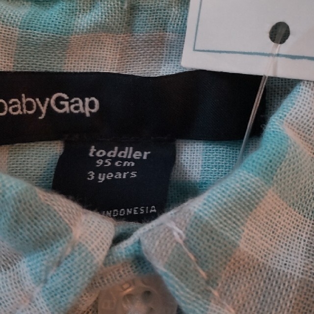 babyGAP(ベビーギャップ)のGAP　半袖　95cm 新品・未使用 キッズ/ベビー/マタニティのキッズ服男の子用(90cm~)(Tシャツ/カットソー)の商品写真