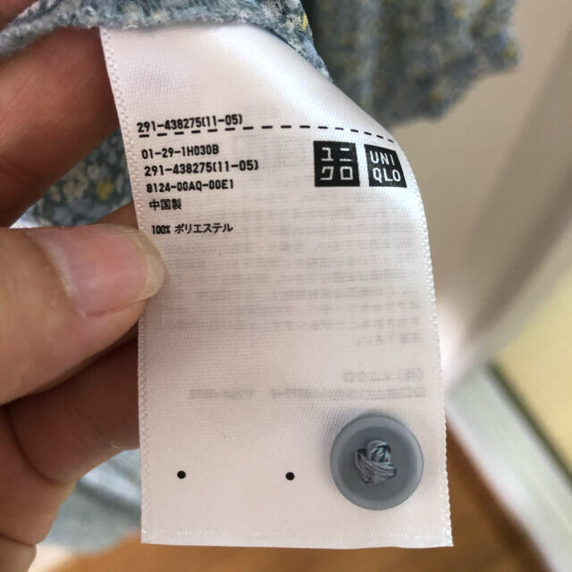 UNIQLO(ユニクロ)のユニクロ　小花柄　可愛い　ワンピース レディースのワンピース(ひざ丈ワンピース)の商品写真