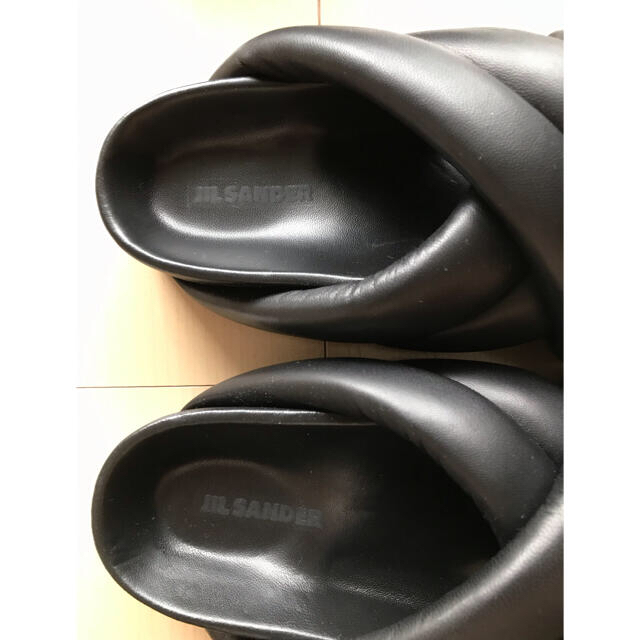 Jil Sander(ジルサンダー)のジルサンダー　レザークロスサンダル35サイズ レディースの靴/シューズ(サンダル)の商品写真