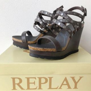 リプレイ(Replay)の新品未使用品　リプレイ　サンダルブラウンスタッズ　定価19000円　24.0cm(サンダル)