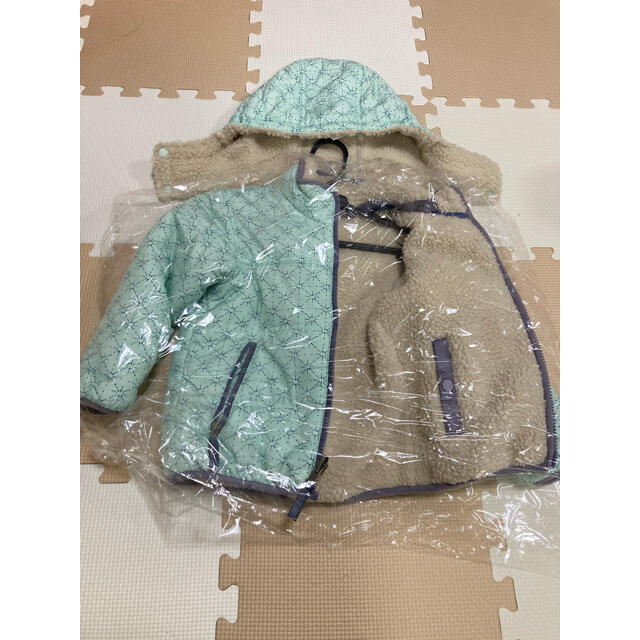 patagonia(パタゴニア)のパタゴニア　男女兼用リバーシブルアウター 3T(100cm) キッズ/ベビー/マタニティのキッズ服女の子用(90cm~)(ジャケット/上着)の商品写真