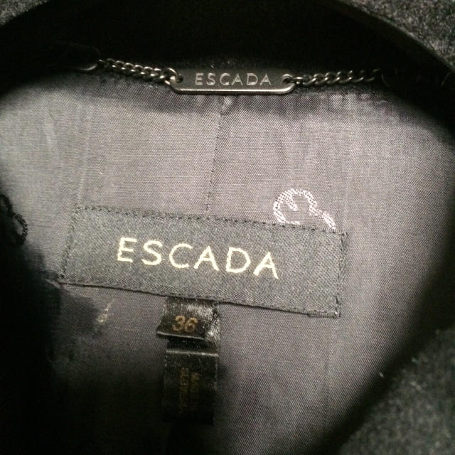 ESCADA(エスカーダ)の♡mileさま専用♡ありがとうございます♡ レディースのジャケット/アウター(ロングコート)の商品写真