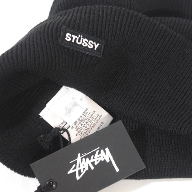 STUSSY(ステューシー)の◆日本未発売◆STUSSY  ロゴパッチ　カフ　ビーニー/ニットキャップ メンズの帽子(ニット帽/ビーニー)の商品写真