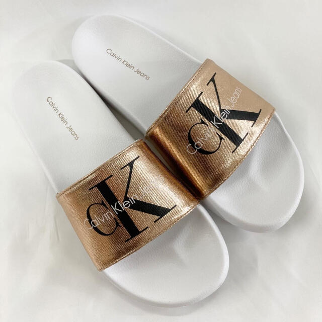 Calvin Klein(カルバンクライン)のカルバンクライン　サンダル　レディース　タグのみ不良　約25cm レディースの靴/シューズ(サンダル)の商品写真