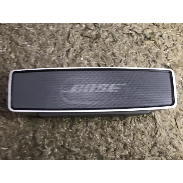 BOSE(ボーズ)の【お値下げ中！】【美品】BOSE SoundLink Mini スマホ/家電/カメラのオーディオ機器(スピーカー)の商品写真