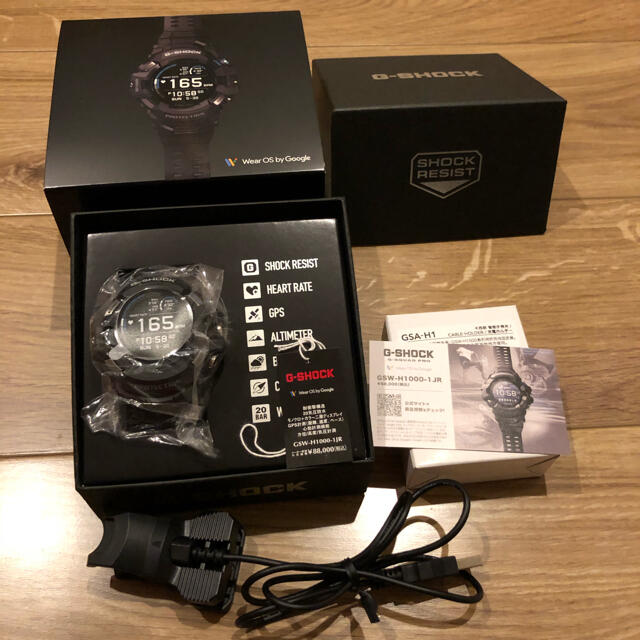 G-SHOCK(ジーショック)の超美品　G-SHOCK G-SQUAD PRO GSW-H1000-1JR メンズの時計(腕時計(デジタル))の商品写真