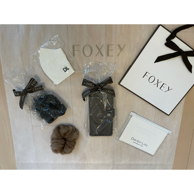 FOXEY(フォクシー)のFOXEY NY♡VERY掲載デニムスカート40♡ノベルティプレゼント♡ レディースのスカート(ひざ丈スカート)の商品写真