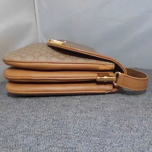 新作爆買い celine ブラゾン金具 マカダム柄 PVC×レザーバッグの通販 by はっしー|セリーヌならラクマ - CELINE セリーヌ ゴールド 格安