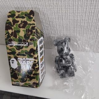 アベイシングエイプ(A BATHING APE)のBE＠RBRICK x BAPE PLAY 100%ベアブリック(その他)