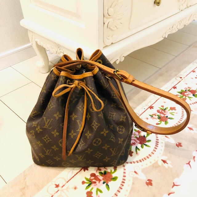 louis vuitton プチノエショルダーバッグ