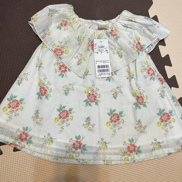 petit main(プティマイン)の花柄　トップス　90 キッズ/ベビー/マタニティのキッズ服女の子用(90cm~)(Tシャツ/カットソー)の商品写真