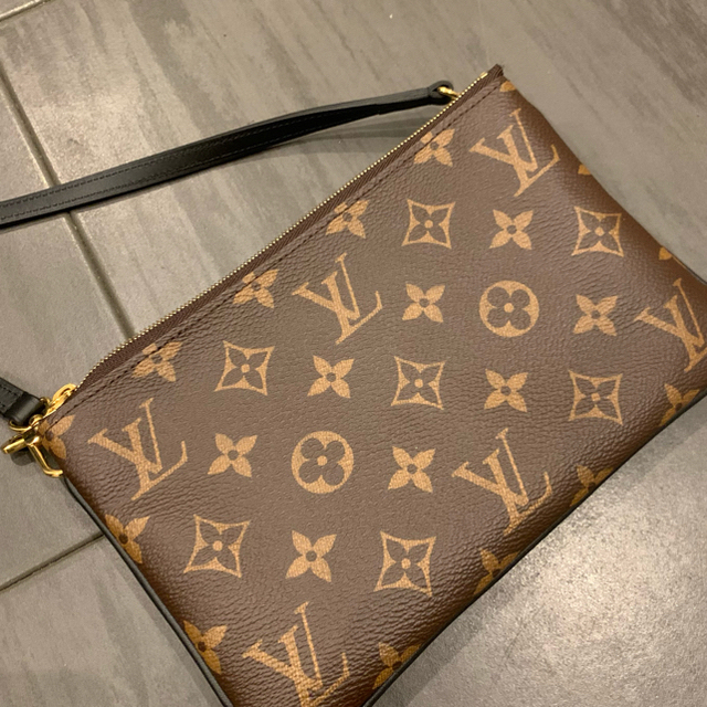 LV ポシェット･ドゥーブル ジップ