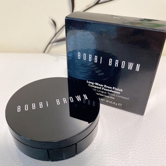 BOBBI BROWN(ボビイブラウン)のボビイブラウン ロングウェア イーブンフィニッシュ コンパクトファンデーション コスメ/美容のベースメイク/化粧品(ファンデーション)の商品写真