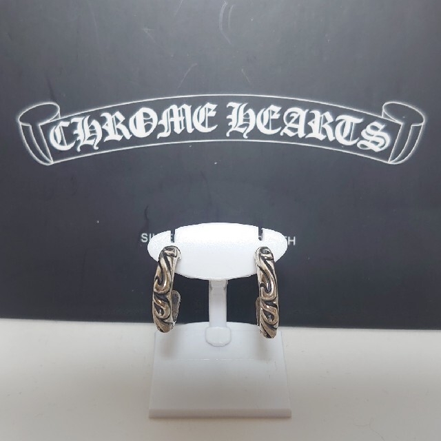 Chrome Hearts(クロムハーツ)の【新品】スクロール フープピアス 2点セット メンズのアクセサリー(ピアス(両耳用))の商品写真