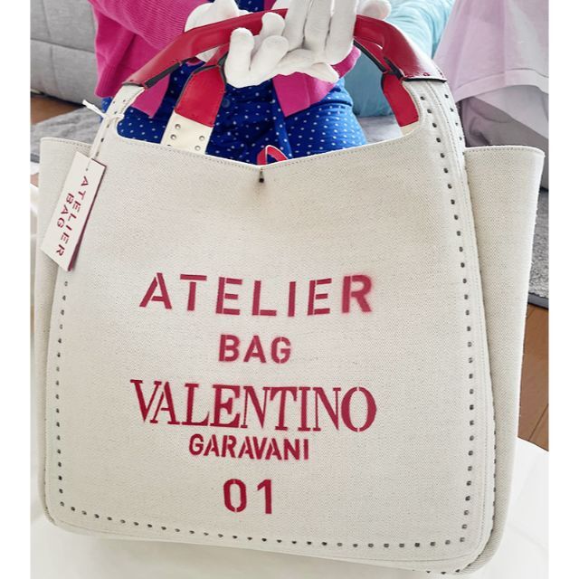 valentino garavani(ヴァレンティノガラヴァーニ)の【新品】VALENTINO ATELIER BAG ヴァレンティノ トートバッグ レディースのバッグ(トートバッグ)の商品写真