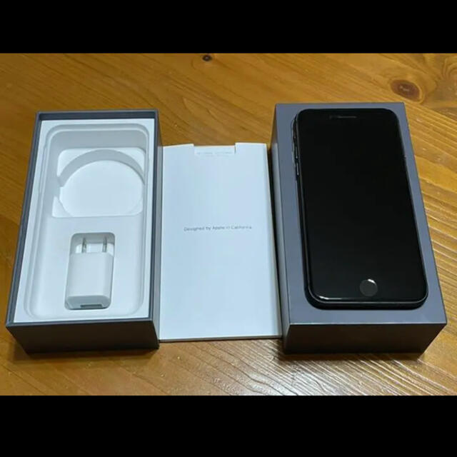 iPhone 8  64GB  Space Gray  SIMロック解除済