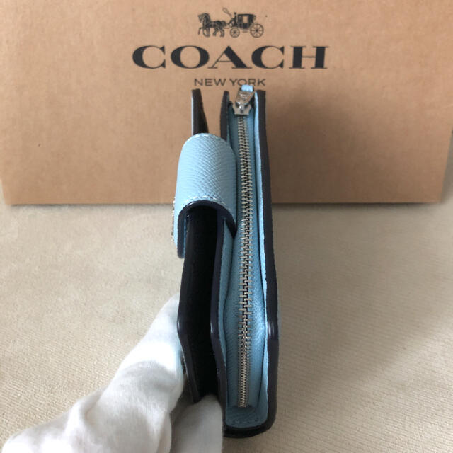 2021年秋冬新作★新品 COACH 二つ折り財布 ウォーターフォール ブルー