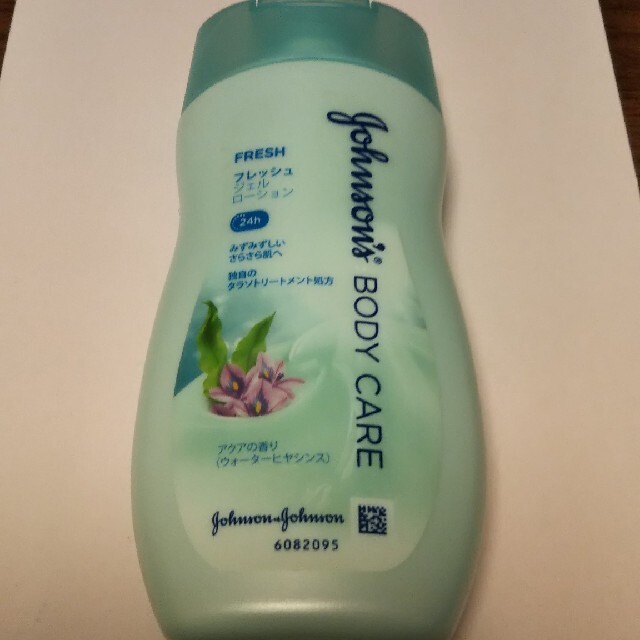 Johnson's(ジョンソン)のBODY CAREフレッシュジェルローション コスメ/美容のボディケア(ボディローション/ミルク)の商品写真