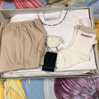 バーバリー(BURBERRY)の星野様専用バーバリー　ベビー服のセット　80、90(Ｔシャツ)