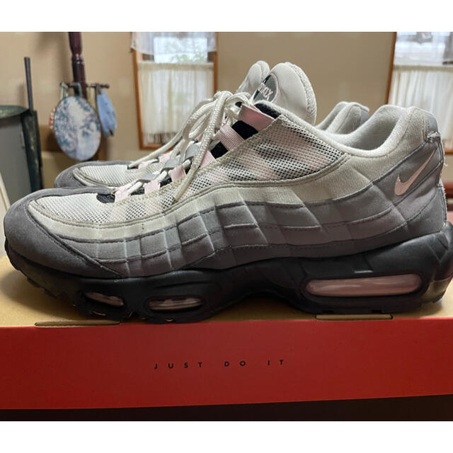 NIKE(ナイキ)の235様専用 NIKE AIR MAX 95 PRM "PINK FOAM"  メンズの靴/シューズ(スニーカー)の商品写真