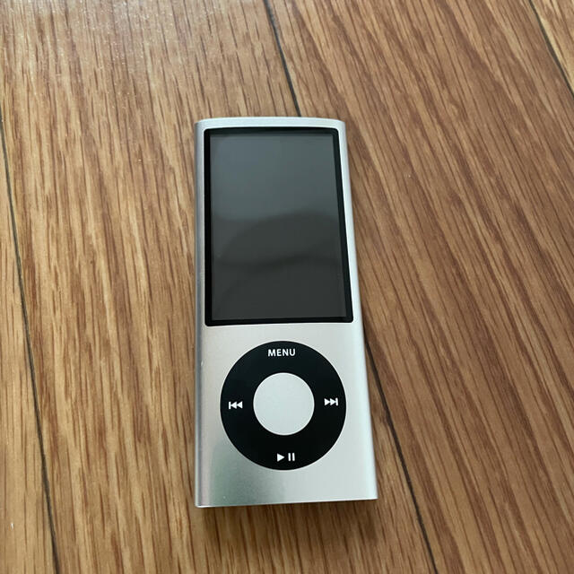 Apple(アップル)のIPod nano 第5世代8G シルバー スマホ/家電/カメラのオーディオ機器(ポータブルプレーヤー)の商品写真