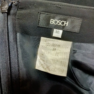 ボッシュ(BOSCH)のBOSCH☆上品なスーツスカート☆Mサイズ☆訳あり(ひざ丈スカート)