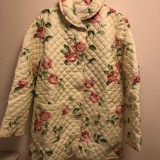 ローラアシュレイ(LAURA ASHLEY)のローラアシュレイ　ヘーゼルウッド　ルームウェア（ガウン）　フリーサイズ　新品(ルームウェア)