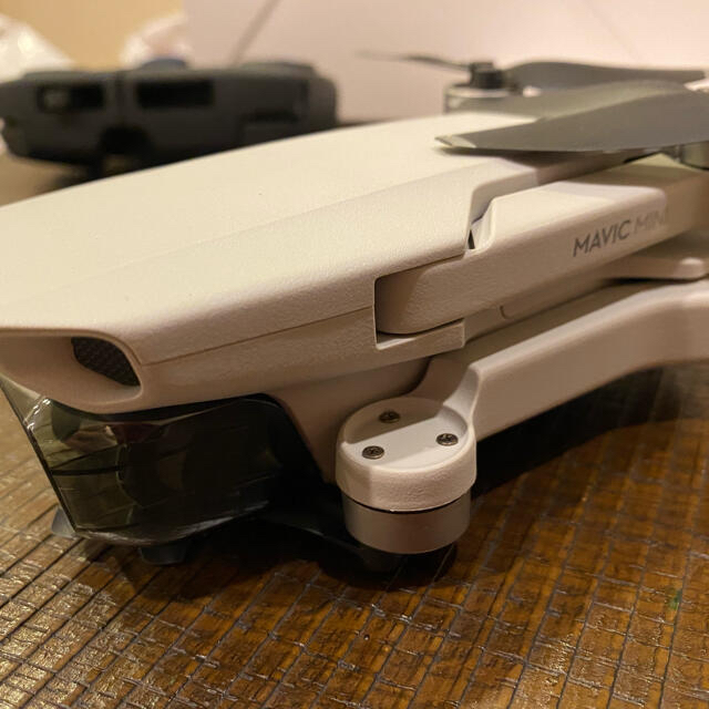 GoPro(ゴープロ)のmavic mini fly more combo エンタメ/ホビーのテーブルゲーム/ホビー(航空機)の商品写真